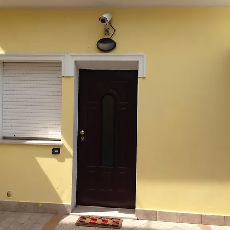 Yellow 公寓式酒店