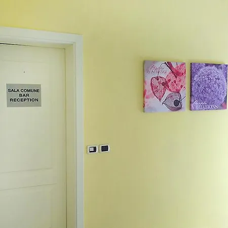 Yellow Hotel apartamentowy