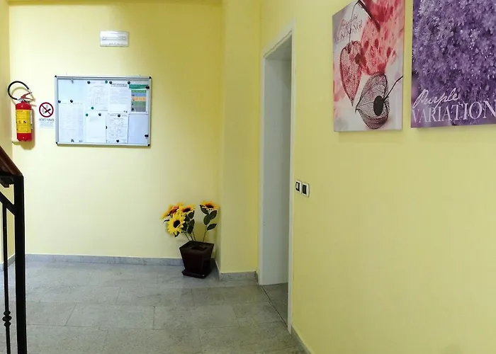 Yellow Apart Otel 3*