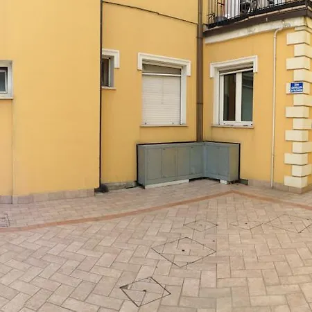 Yellow Ξενοδοχείο με διαμερίσματα Ρίμινι